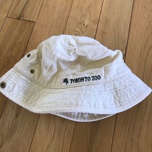 Vintage Toronto Zoo Bucket hat